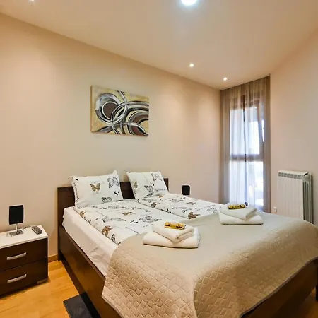 Zlatiborska Pahulja 1 Apartment